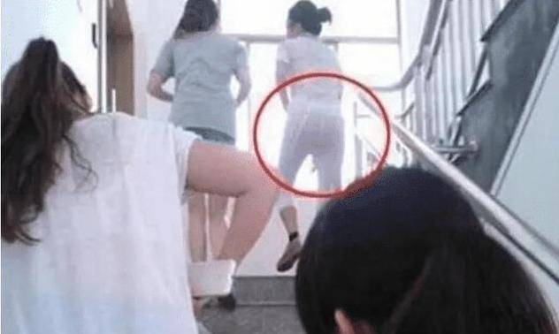 现在的姑娘胆子都这么大了吗？这么薄的裤子都也敢穿出门？